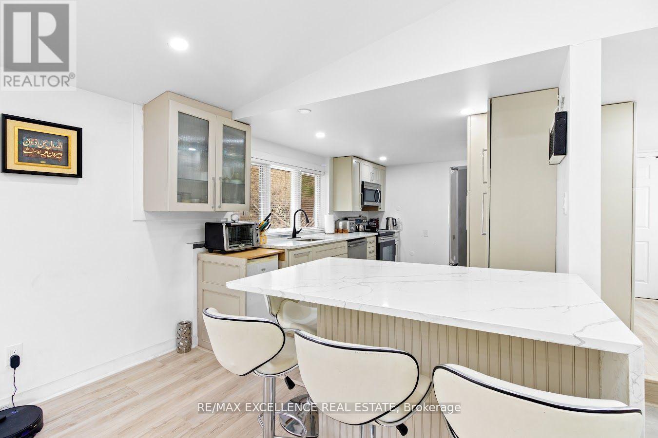 1867 Brantford Highway, North Dumfries, ON