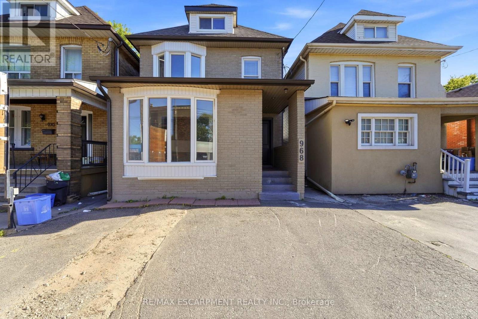 968 Main Street E, Hamilton, ON
