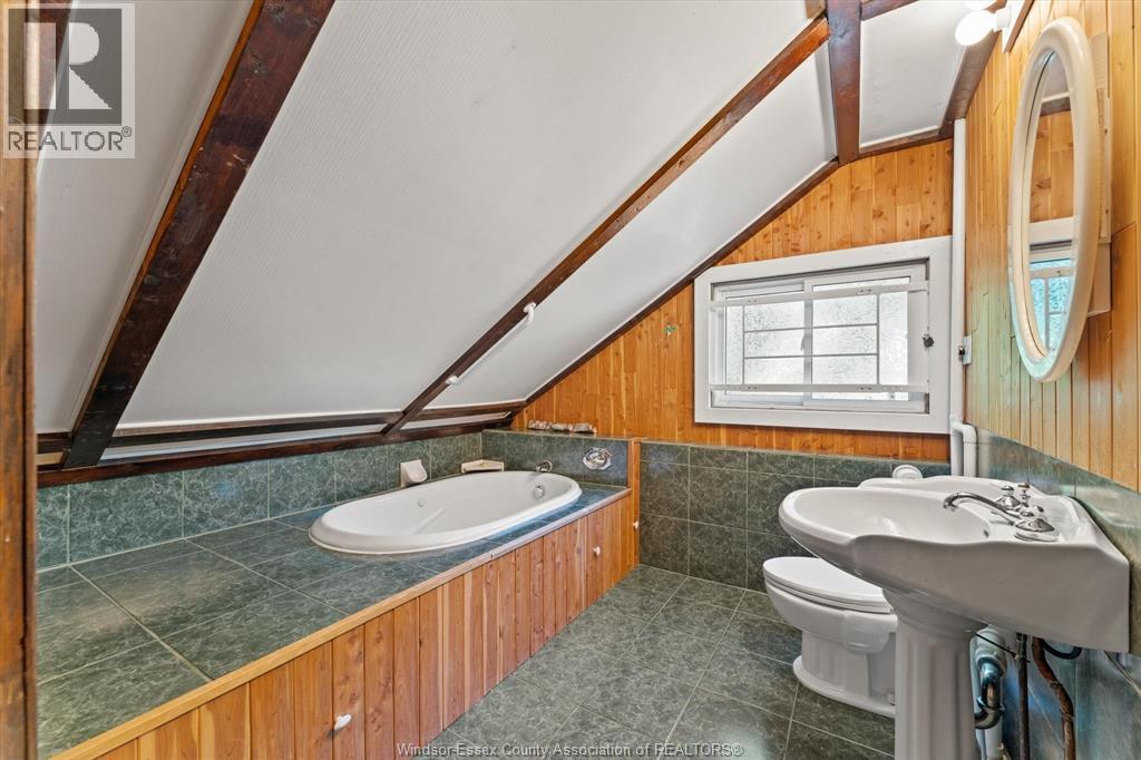 310 River Avenue, Lasalle, ON