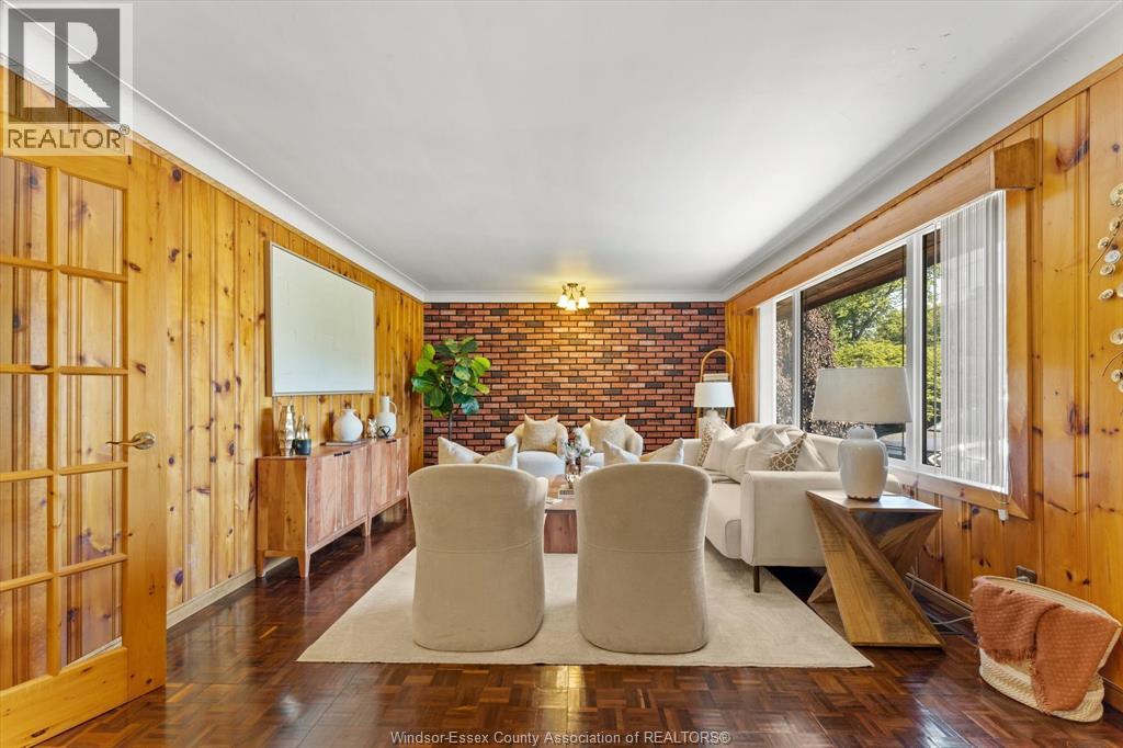 310 River Avenue, Lasalle, ON
