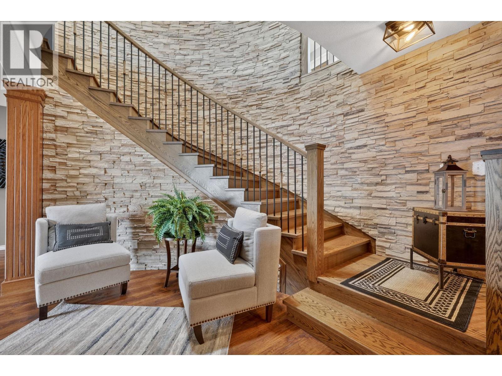 6650 Finch Road, Lake Country, BC - Indoor With Fireplace
