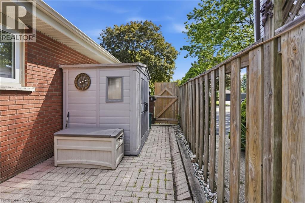 345 Erindale Drive, Burlington, ON