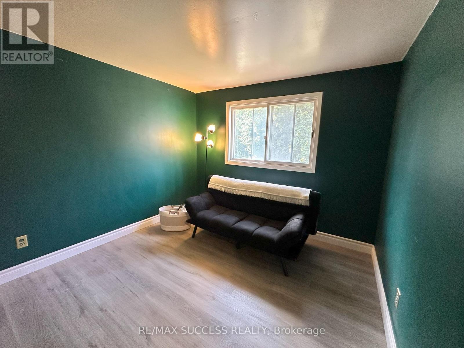 571 Minette Circle, Mississauga, ON