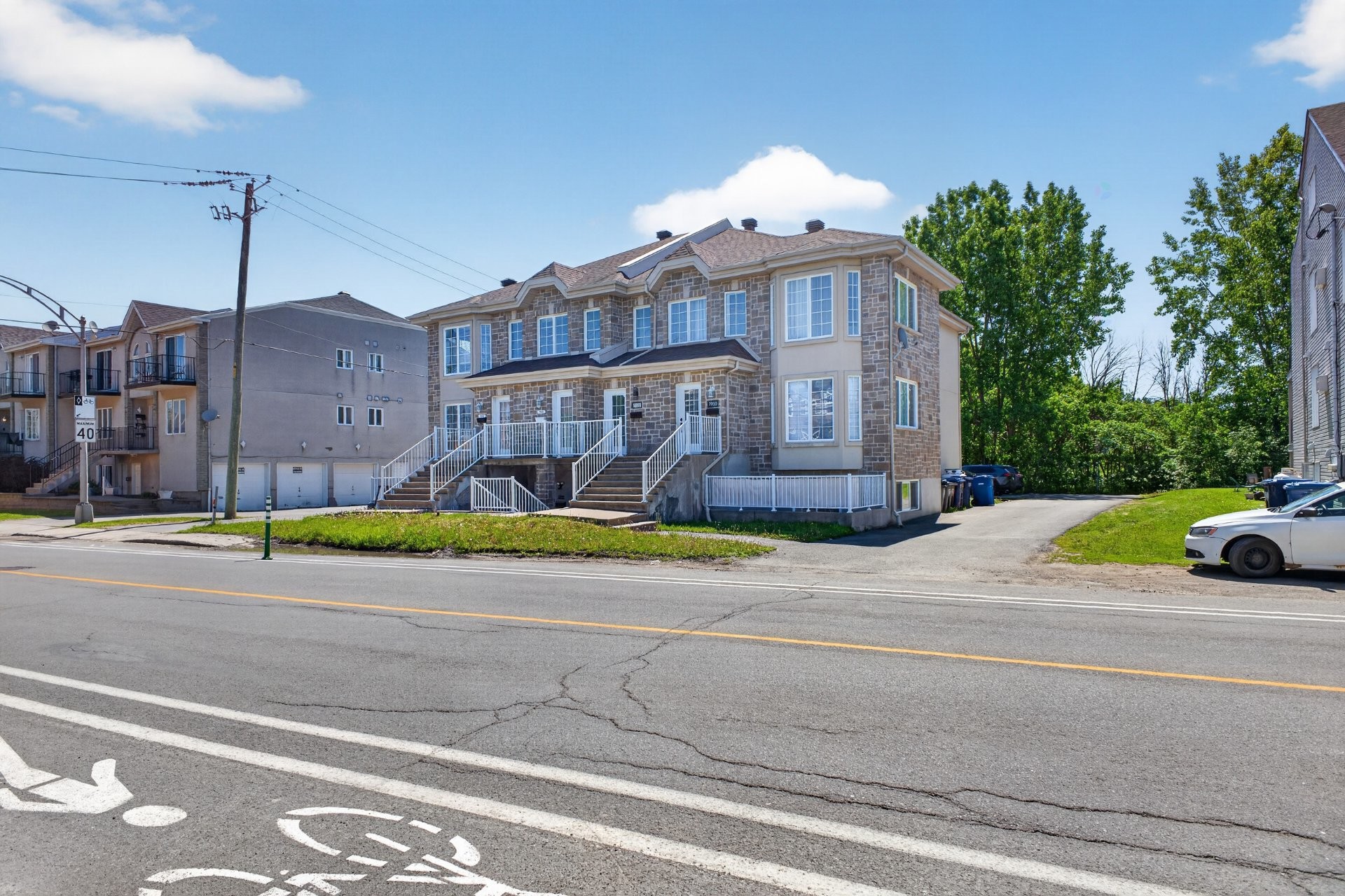 Front of Structure - 7936 Boul. Lévesque E., Laval (Duvernay), QC