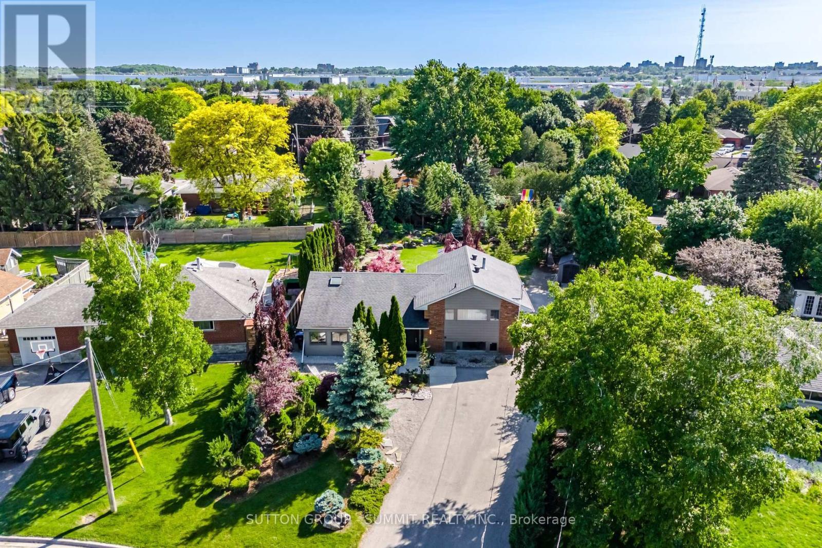 14 Plainsman Road, Mississauga, ON