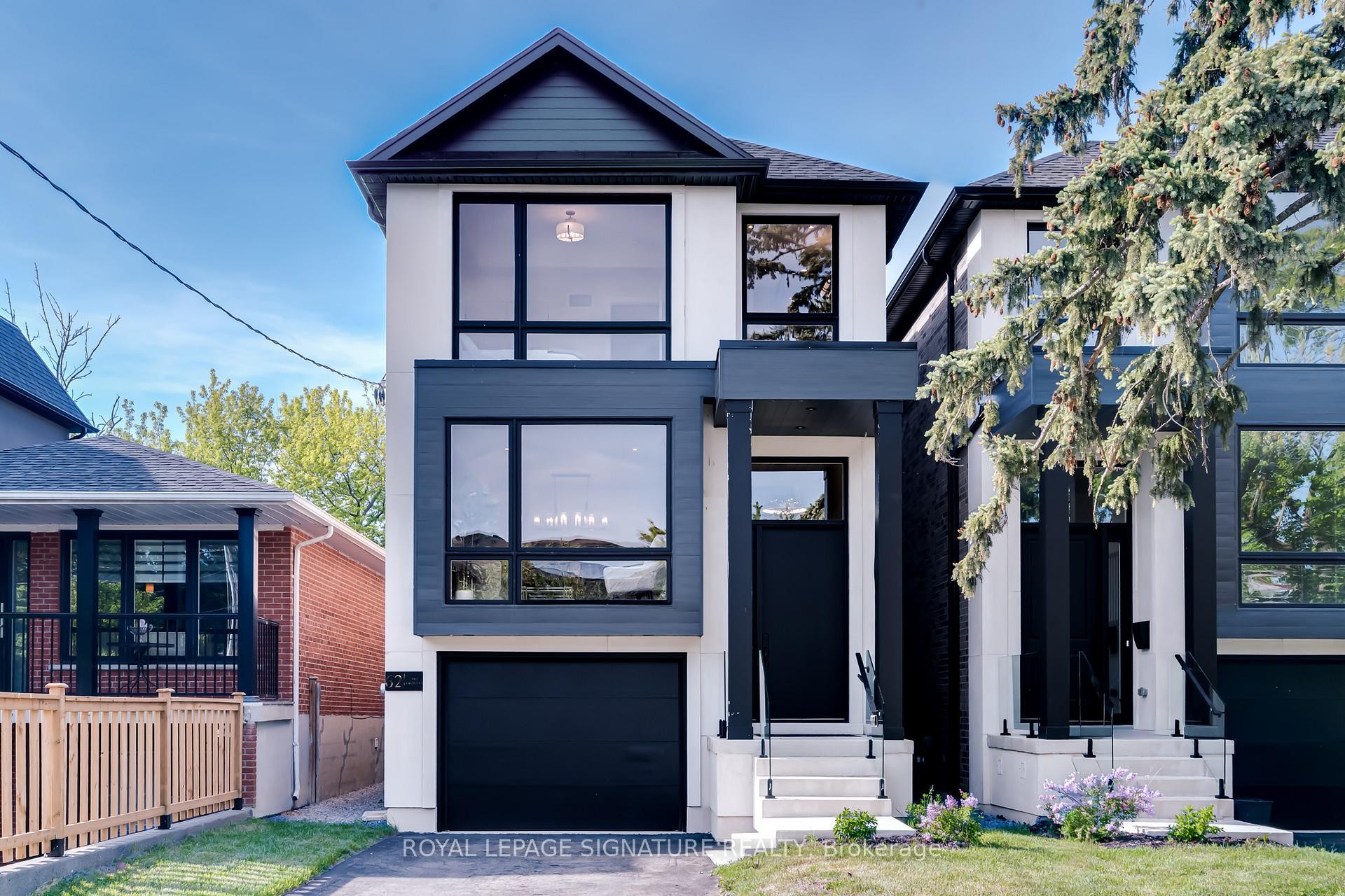 62 Ash Crescent, Toronto, ON