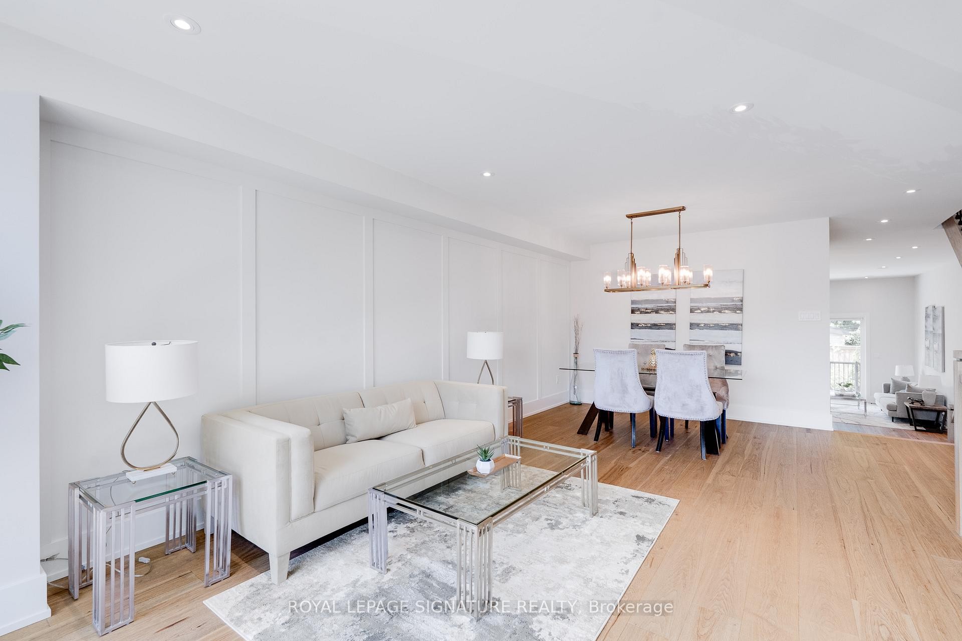 62 Ash Crescent, Toronto, ON