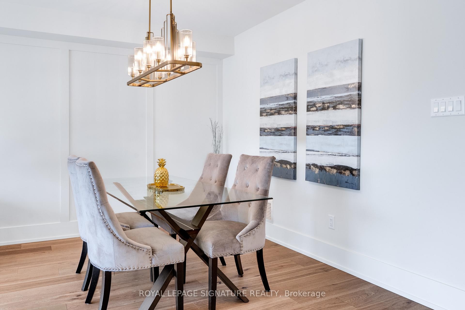 62 Ash Crescent, Toronto, ON