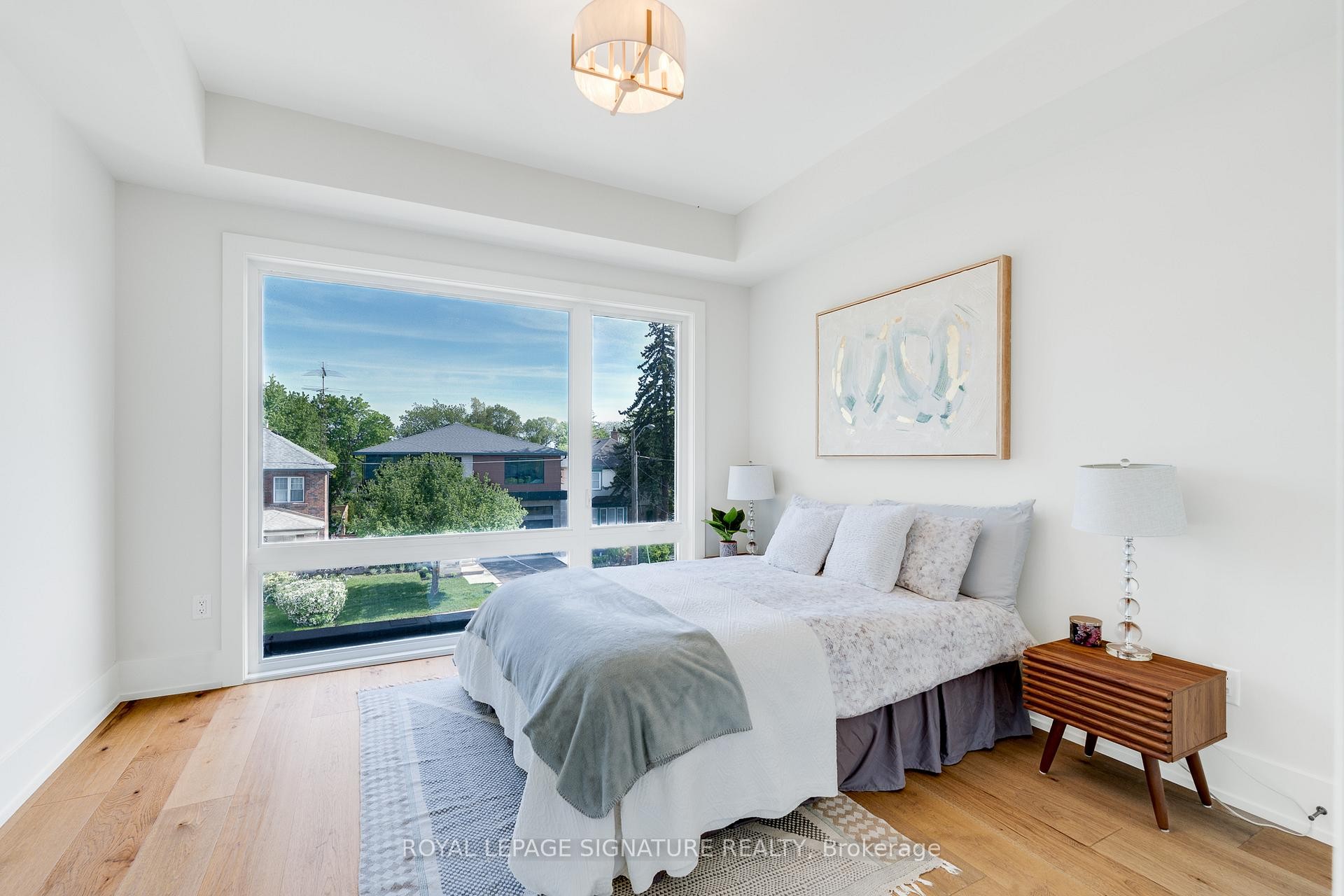 62 Ash Crescent, Toronto, ON