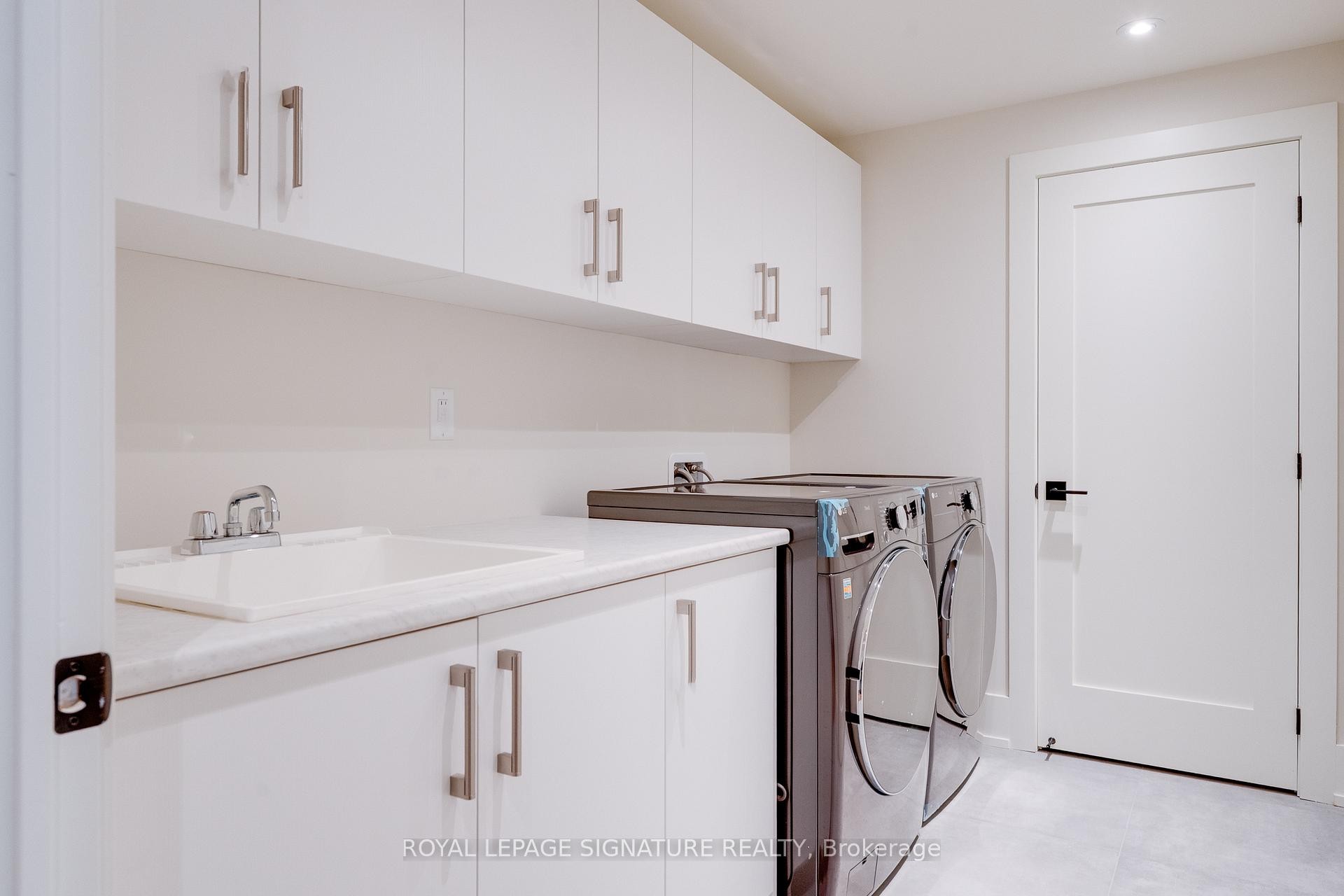 62 Ash Crescent, Toronto, ON
