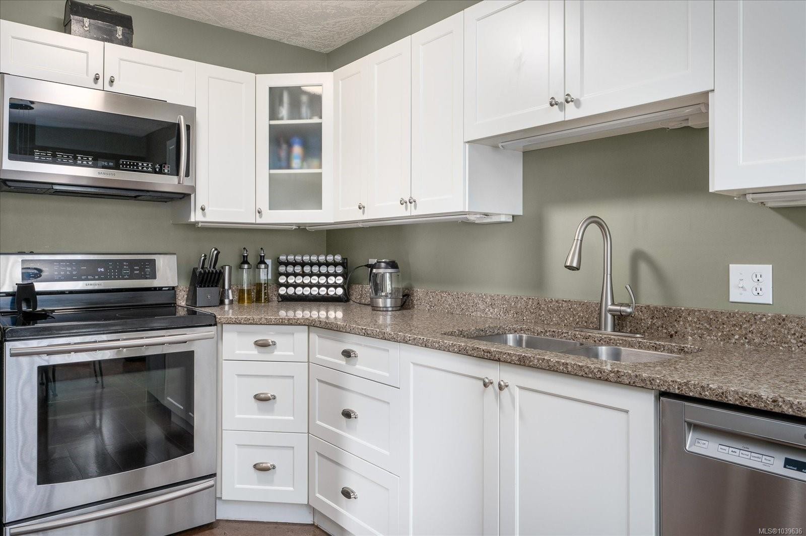 #202-2 Doric Ave, Nanaimo, BC