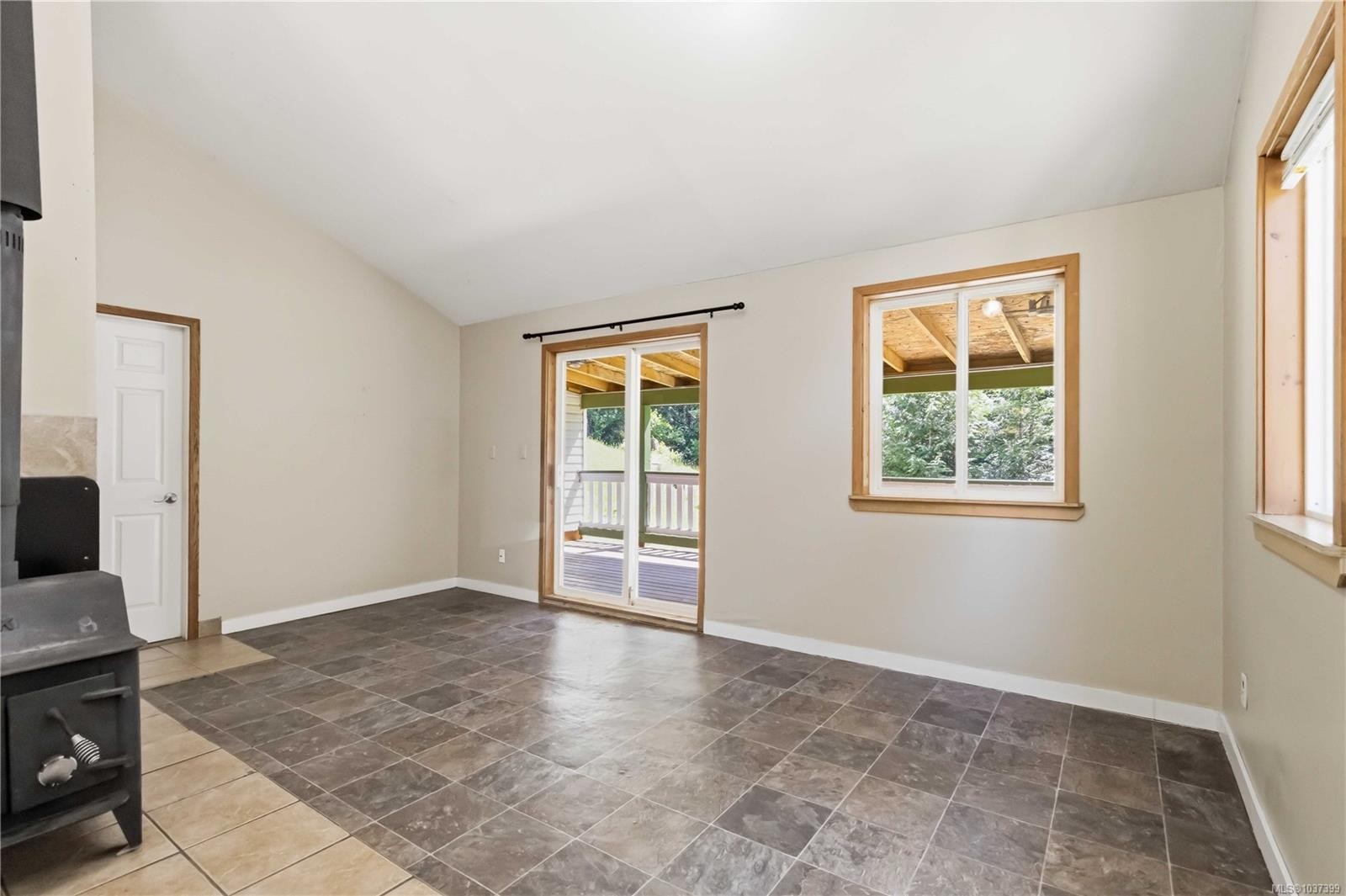 821 Seedtree Rd, Sooke, BC