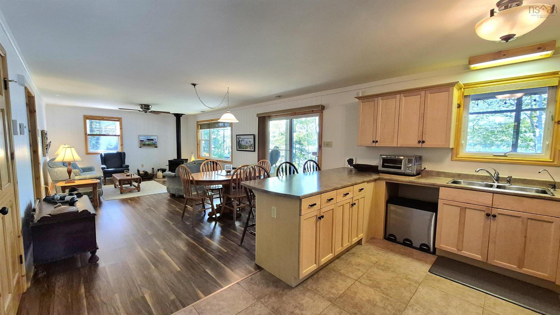 359 Summit Ridge Road, Vaughan, NS - Indoor Photo Showing Kitchen