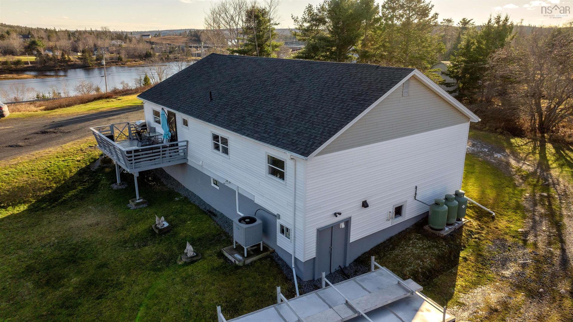 87 Pool Road, Sheet Harbour, NS