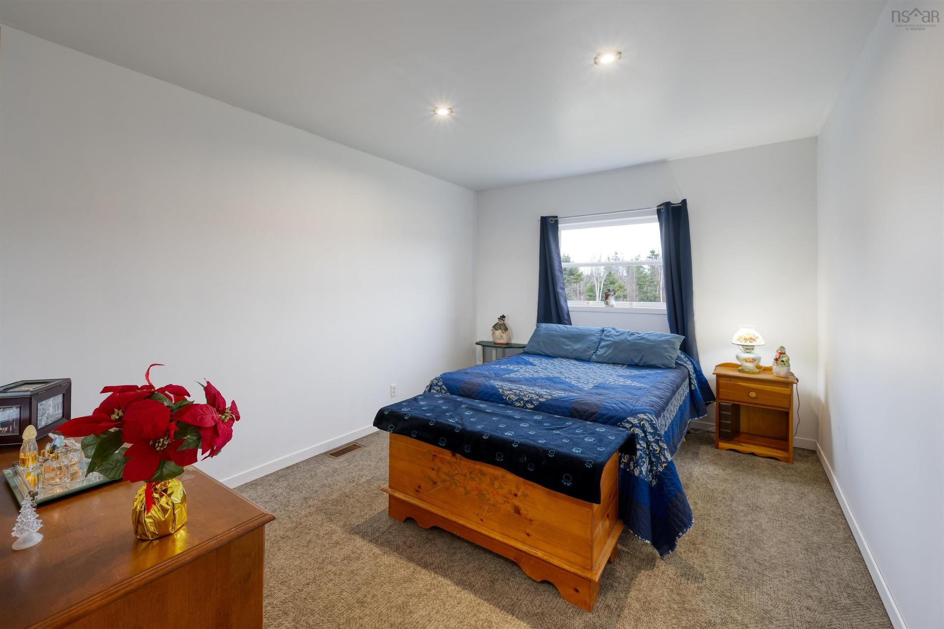 87 Pool Road, Sheet Harbour, NS