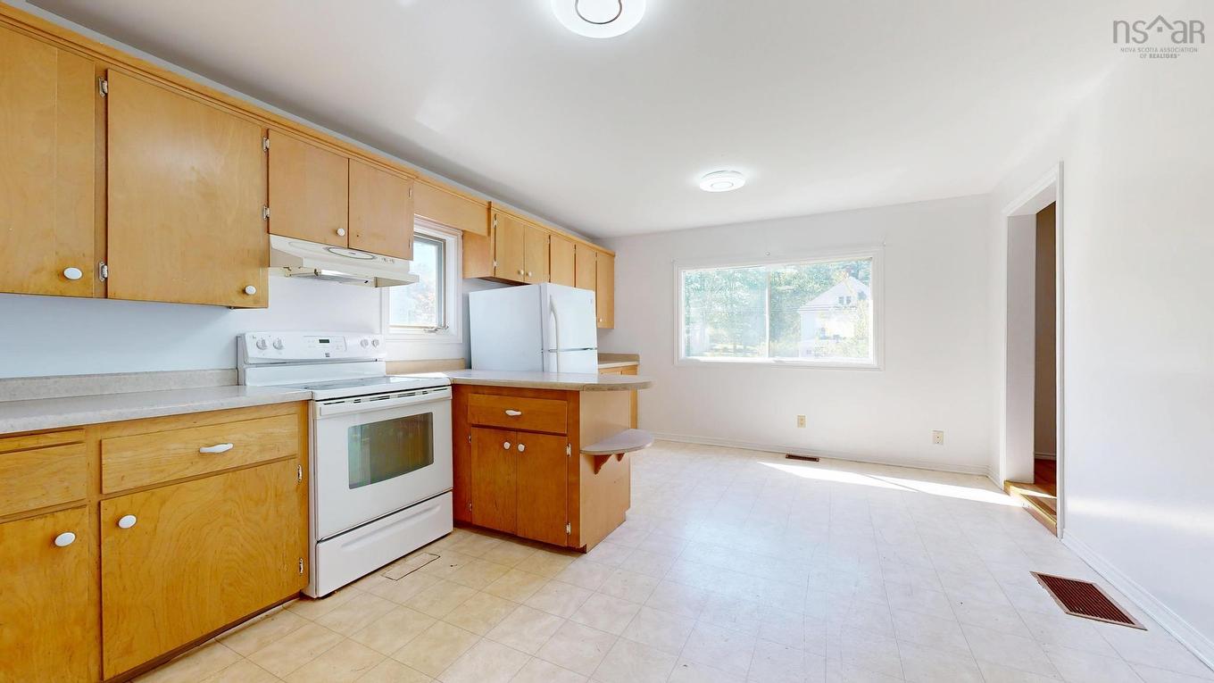 83 Jubilee Road, Bridgewater, NS