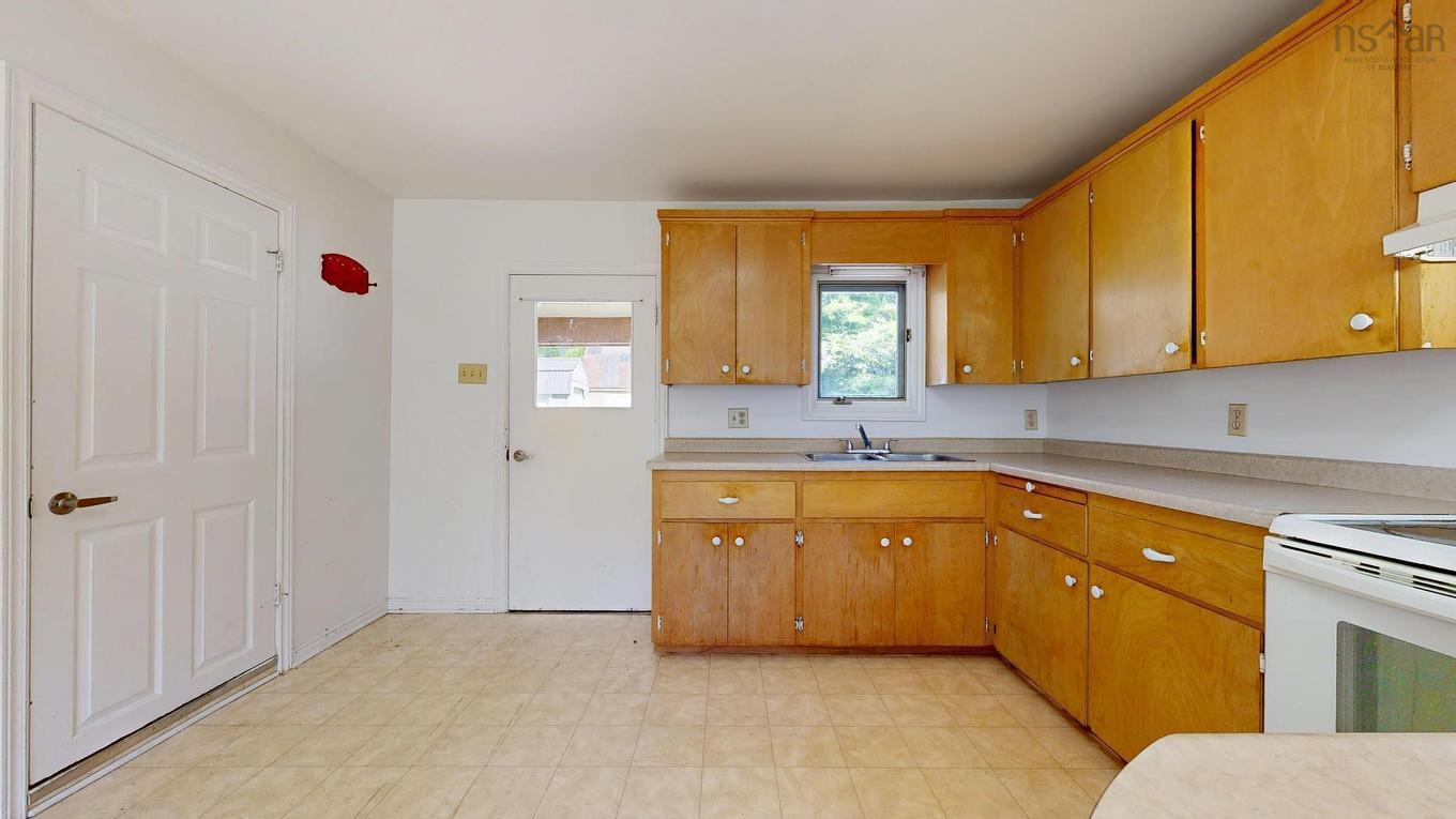 83 Jubilee Road, Bridgewater, NS