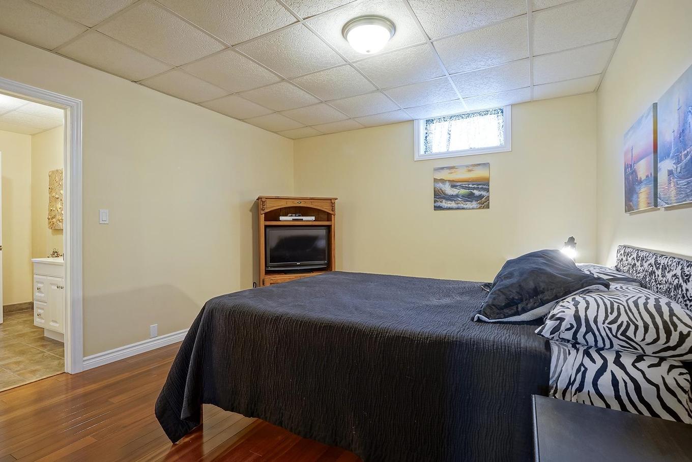 29 Macphee Avenue, Souris, PE