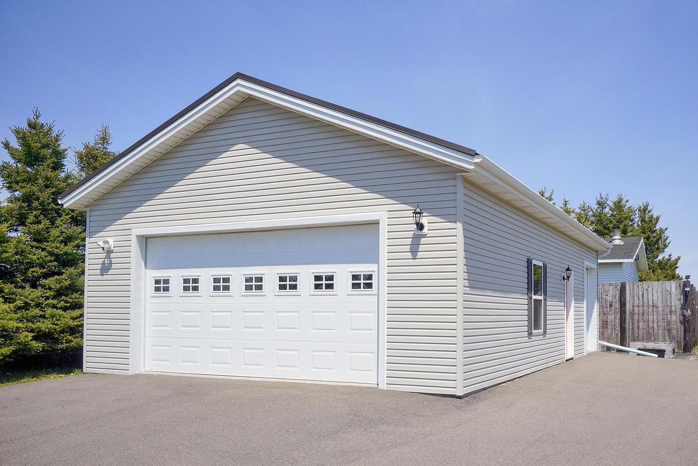 29 Macphee Avenue, Souris, PE