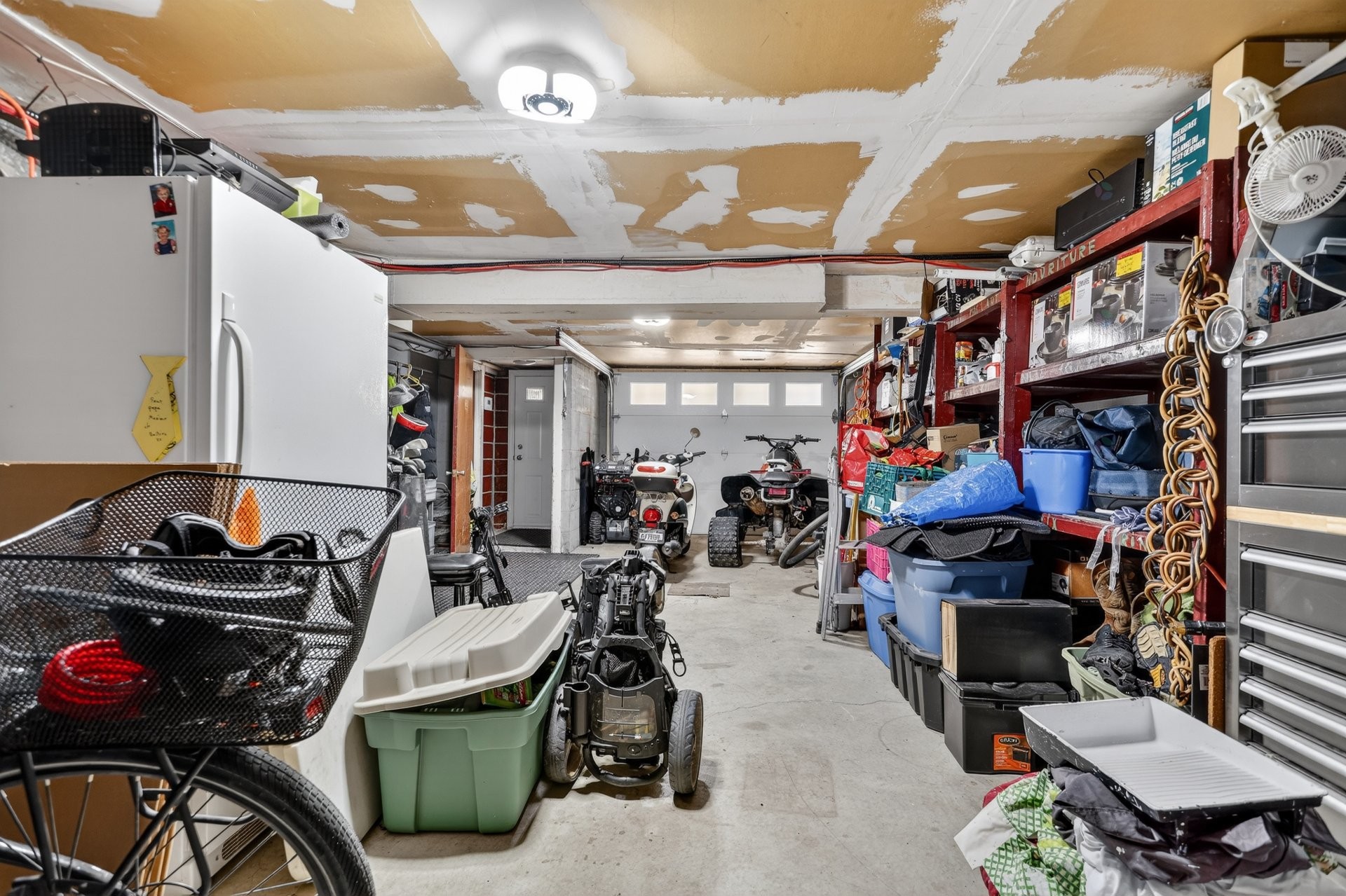 Garage - 1933 53E Avenue (P.-A.-T.), Montréal (Rivière-Des-Prairies/Pointe-Aux-Trembles), QC