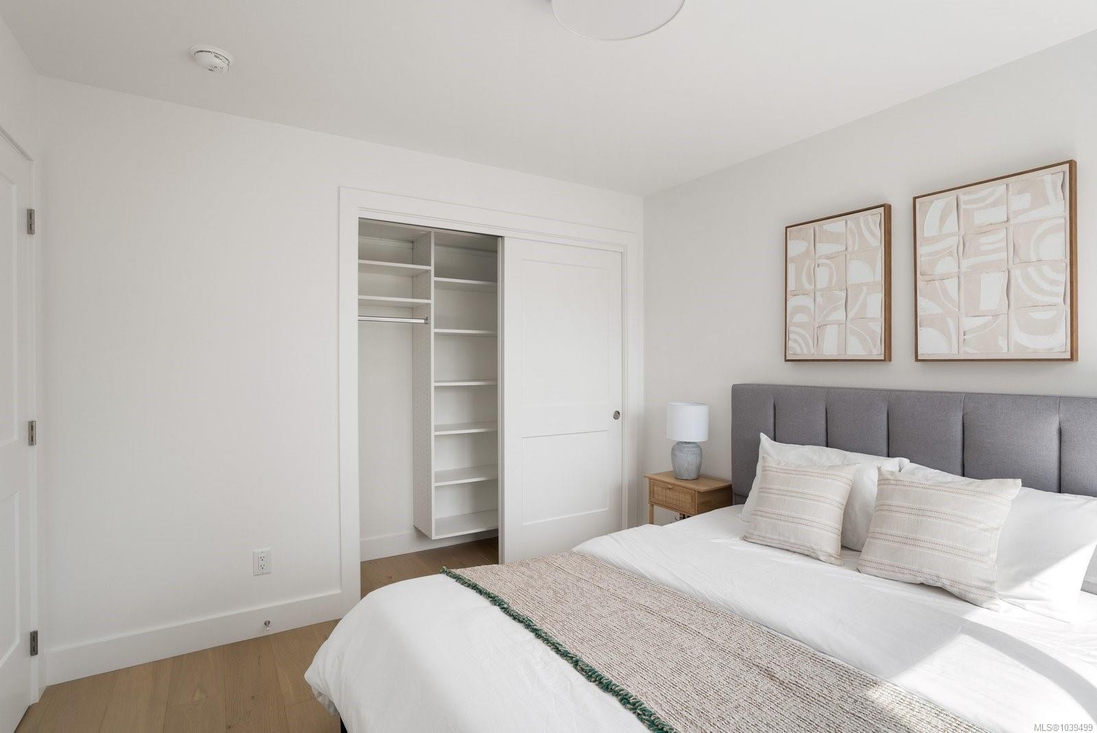 #3-2118 Pentland Rd, Oak Bay, BC
