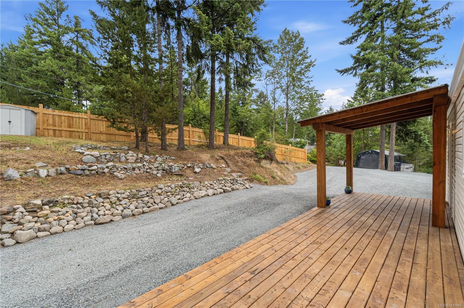 3840 Melrose Rd, Whiskey Creek, BC