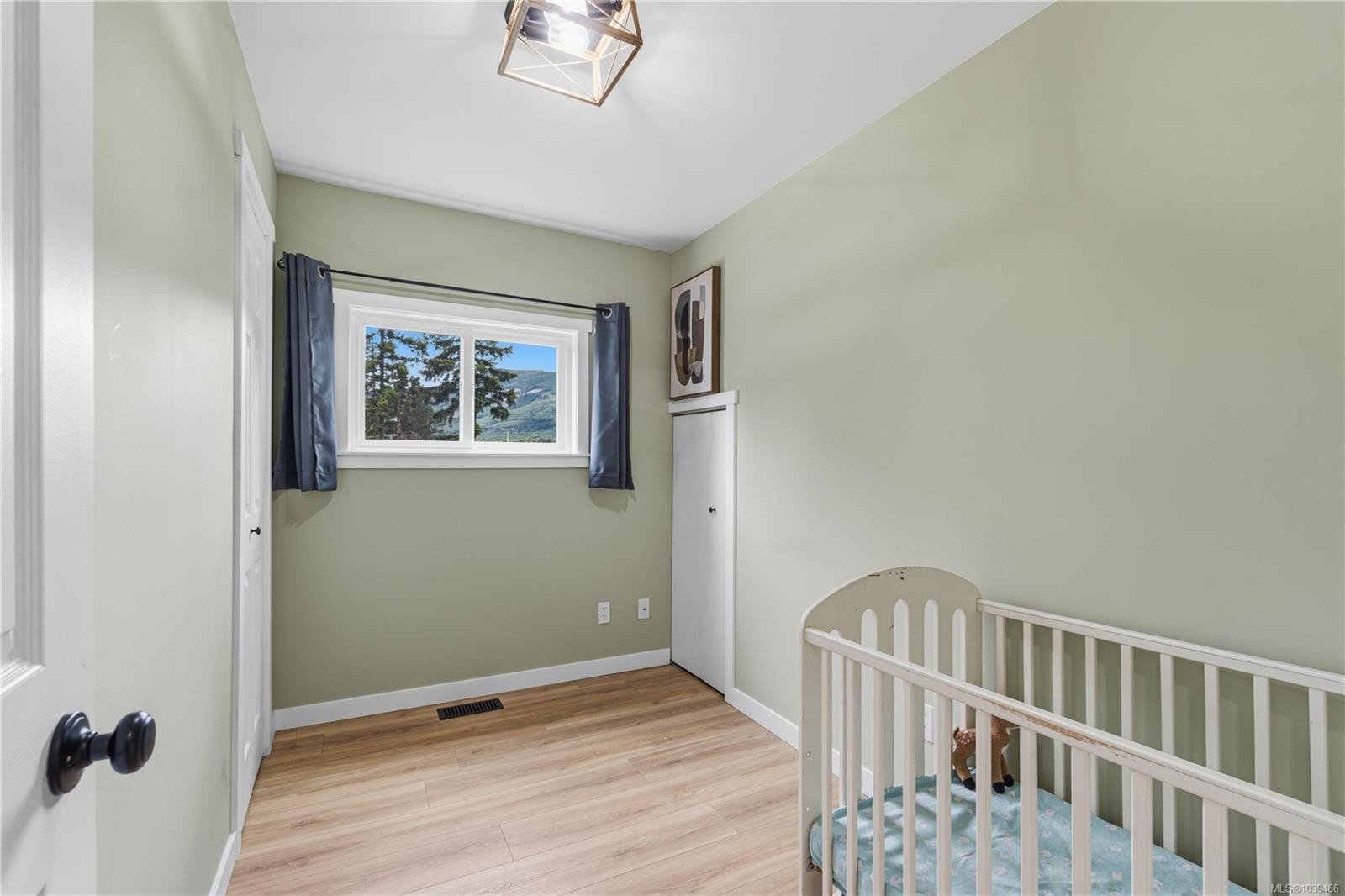 3840 Melrose Rd, Whiskey Creek, BC
