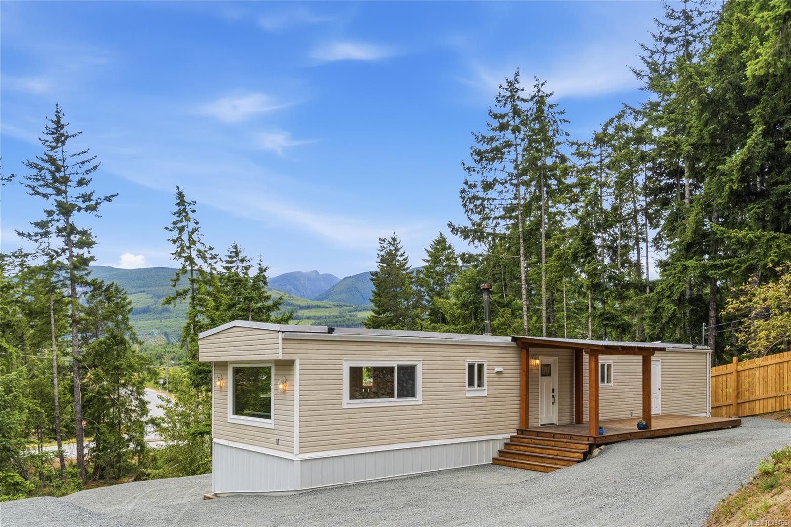 3840 Melrose Rd, Whiskey Creek, BC