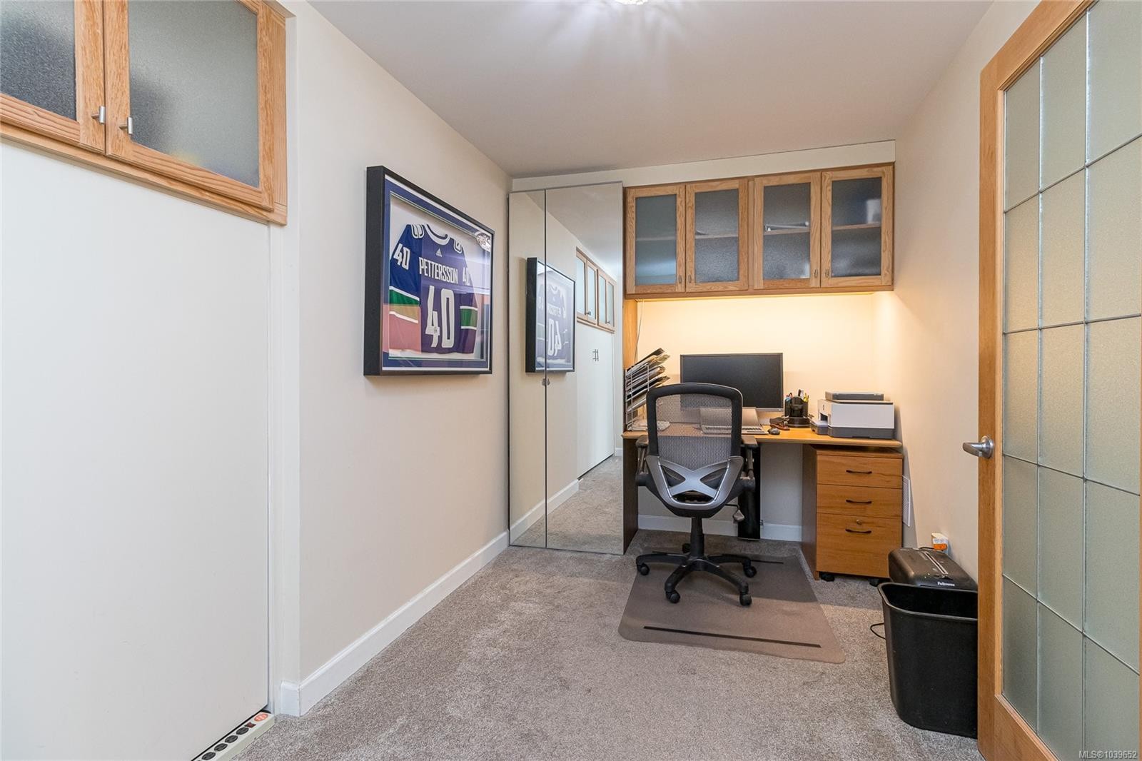 #110-1680 Poplar Ave, Saanich, BC