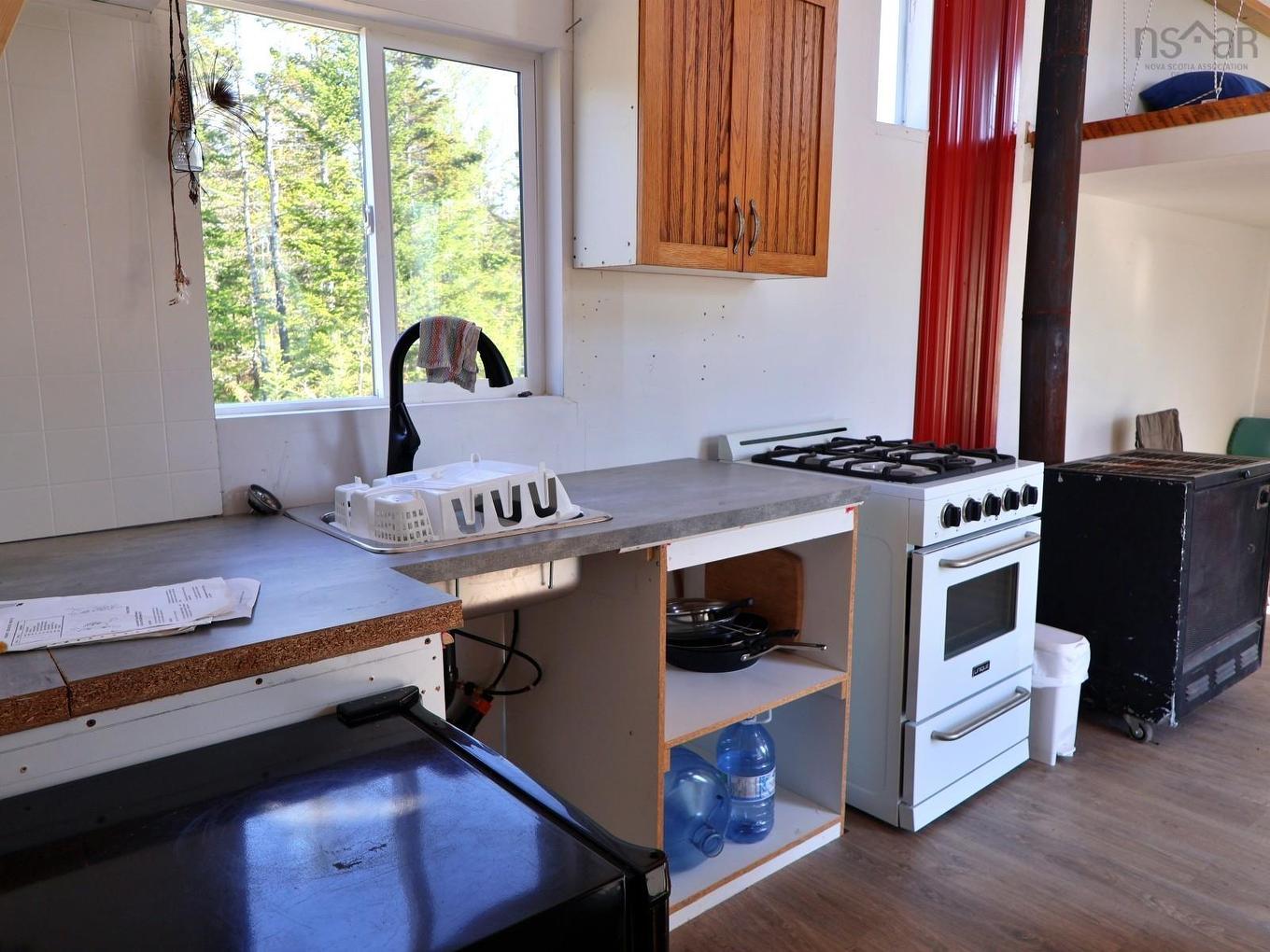 9054 East Bay Highway, Middle Cape, NS