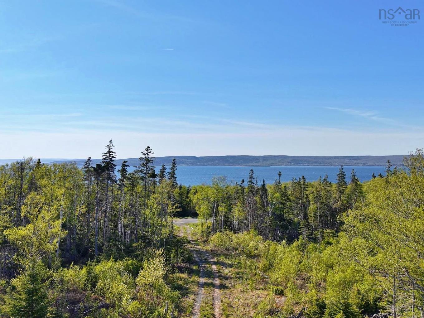 9054 East Bay Highway, Middle Cape, NS