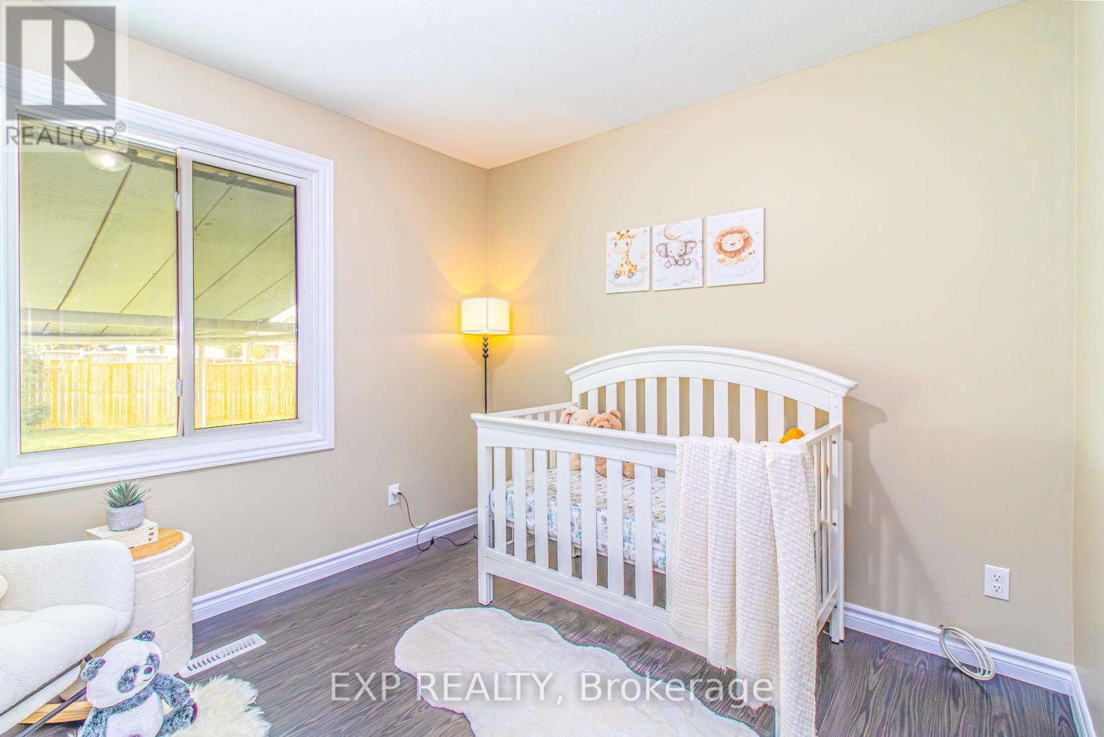 35 Hillsborough Crescent, Kitchener, ON