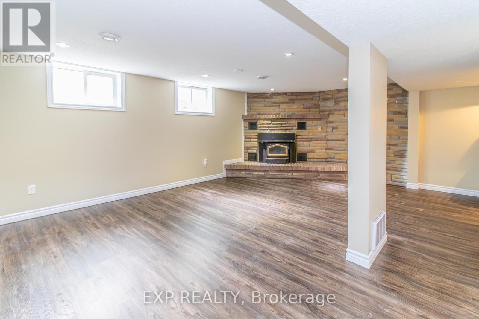 35 Hillsborough Crescent, Kitchener, ON