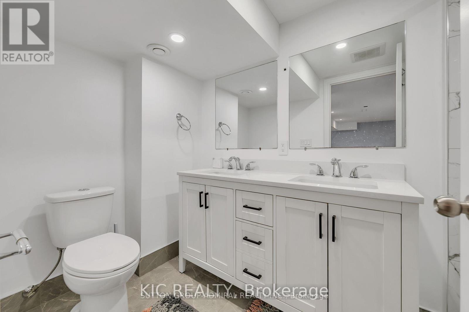 108 Cardinal Crescent, Newmarket, ON
