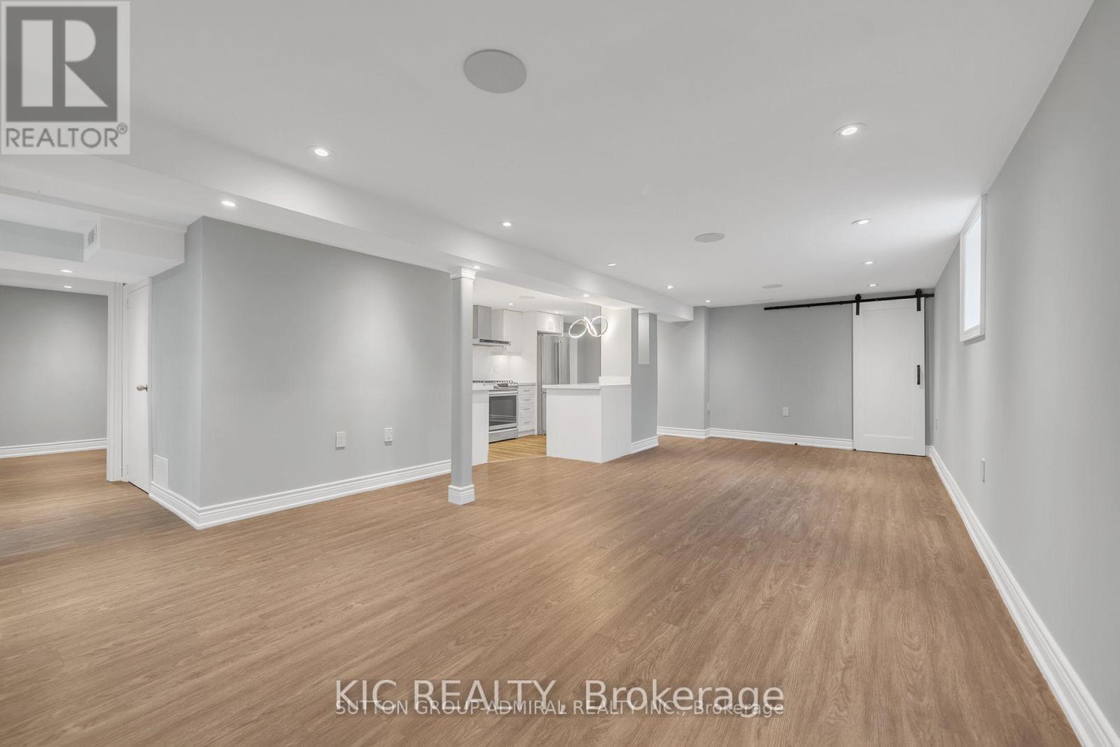 108 Cardinal Crescent, Newmarket, ON