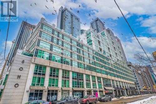 M22 - 350 WELLINGTON STREET W  Toronto, ON M5V 3W9
