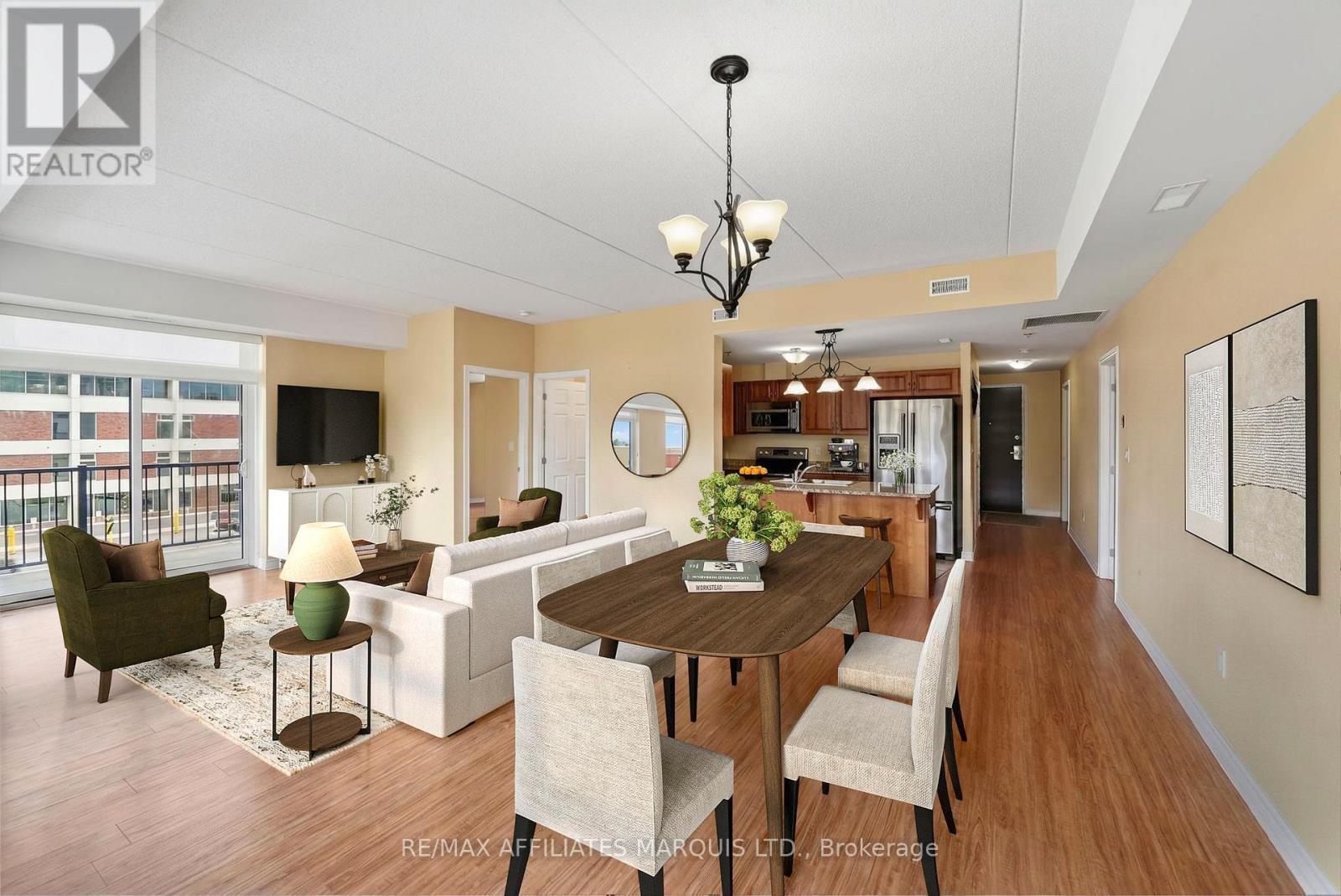 This image has been virtually staged. - 401 - 108 Second Street E, Cornwall, ON