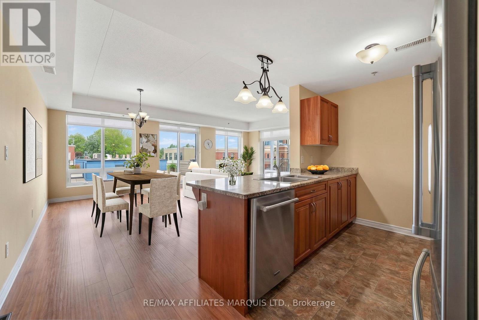 This image has been virtually staged. - 401 - 108 Second Street E, Cornwall, ON