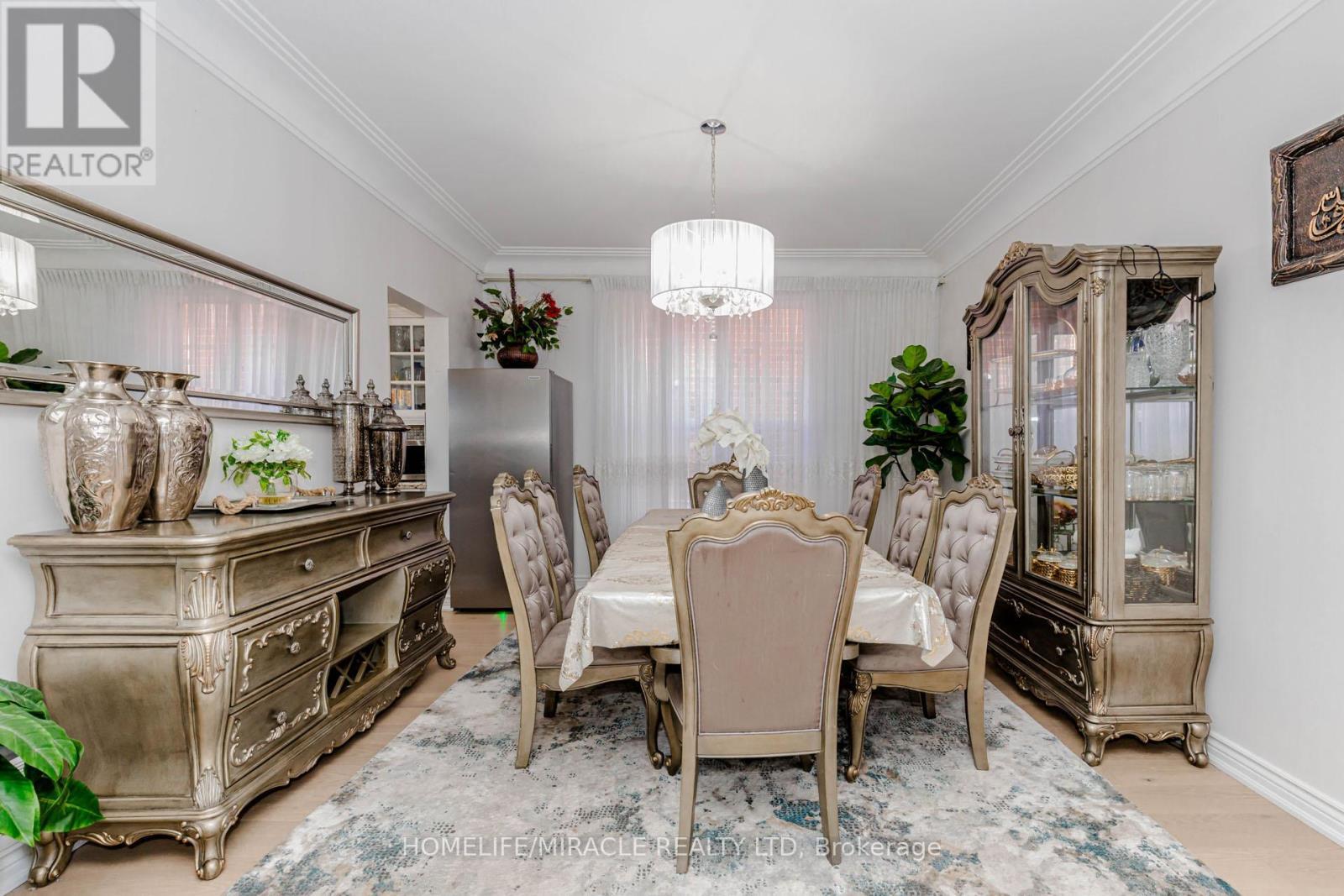 3339 Crompton Crescent, Mississauga, ON
