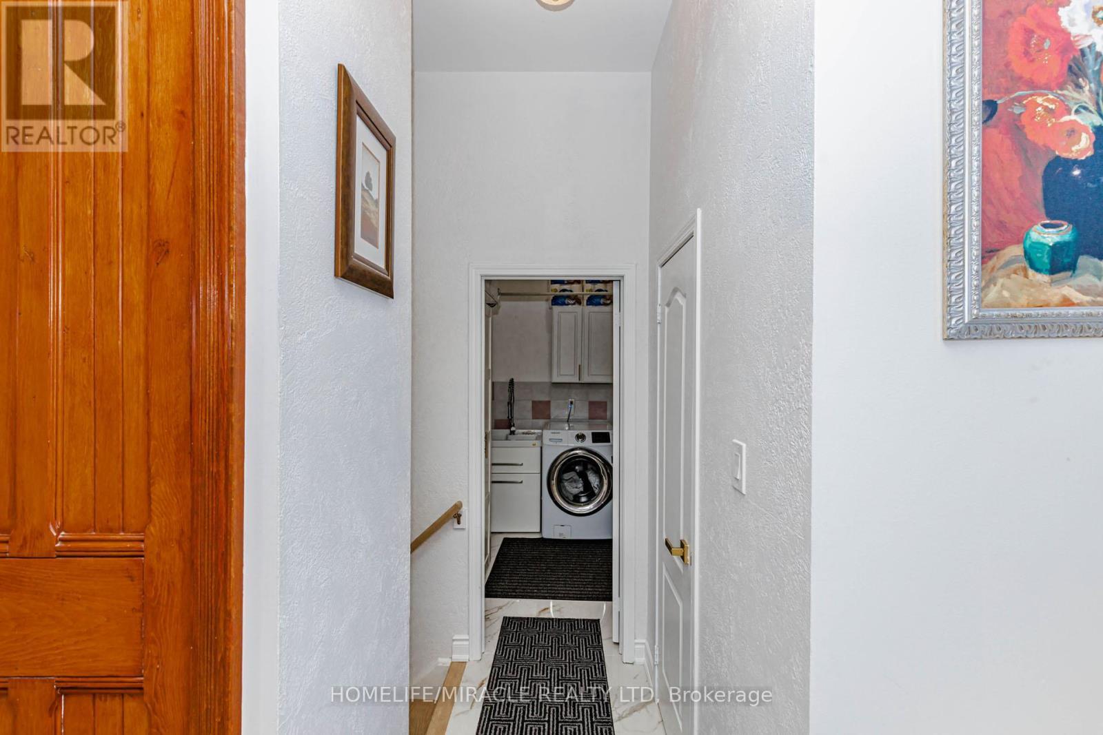 3339 Crompton Crescent, Mississauga, ON