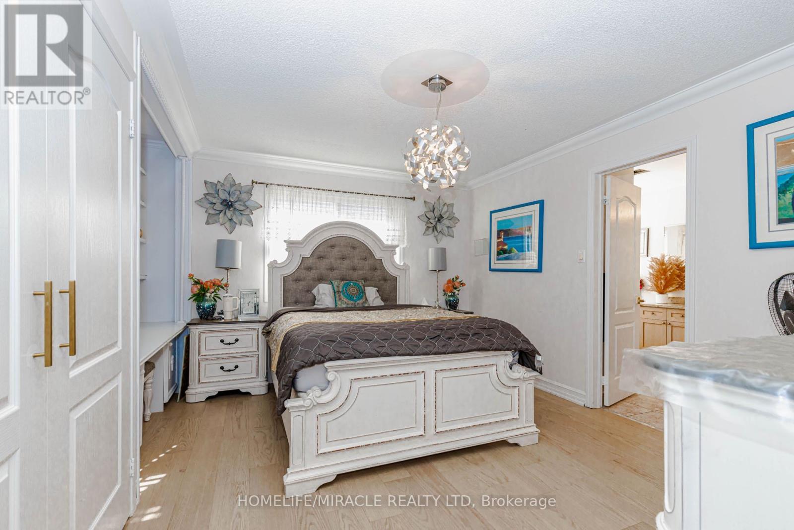 3339 Crompton Crescent, Mississauga, ON