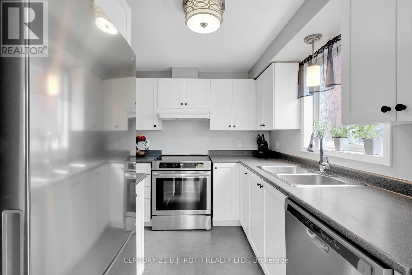 30 Ginger Drive, Barrie, ON