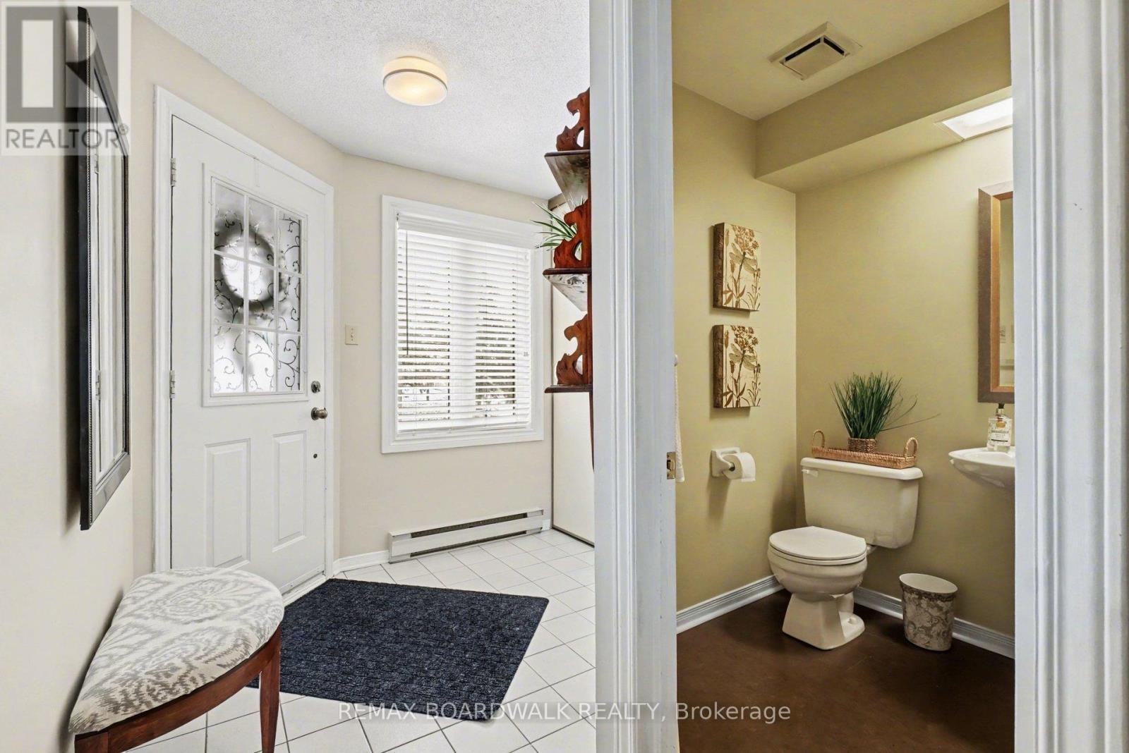 5 Briston Private, Ottawa, ON