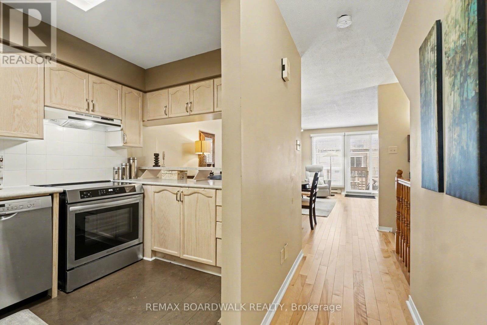 5 Briston Private, Ottawa, ON