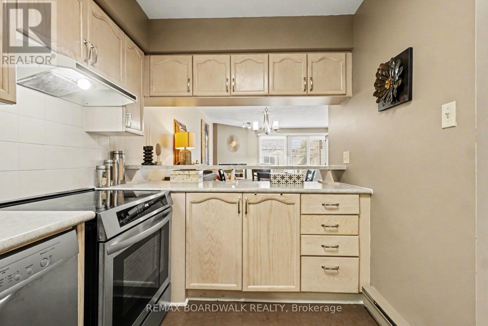 5 Briston Private, Ottawa, ON