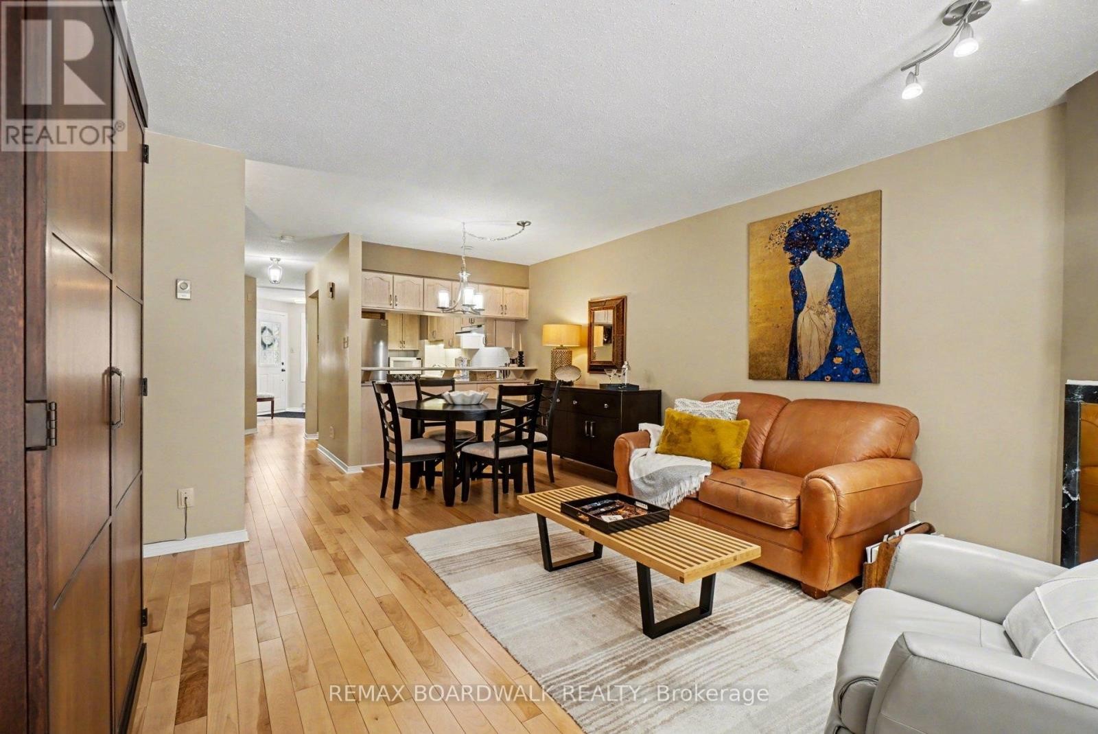 5 Briston Private, Ottawa, ON