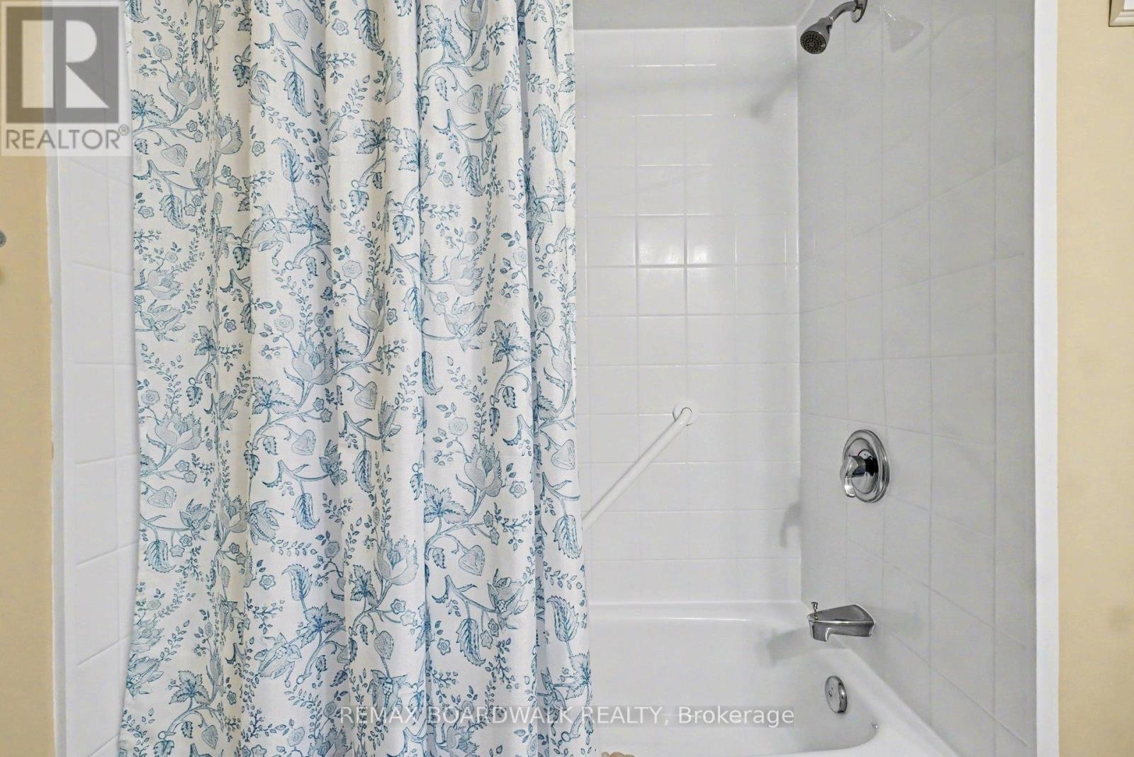 5 Briston Private, Ottawa, ON