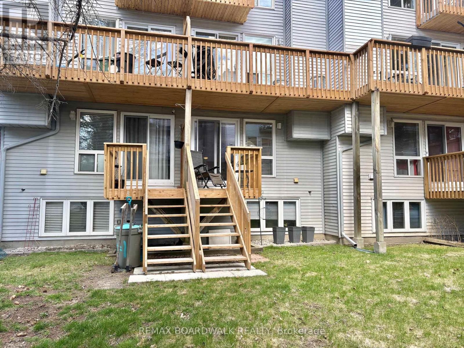 5 Briston Private, Ottawa, ON