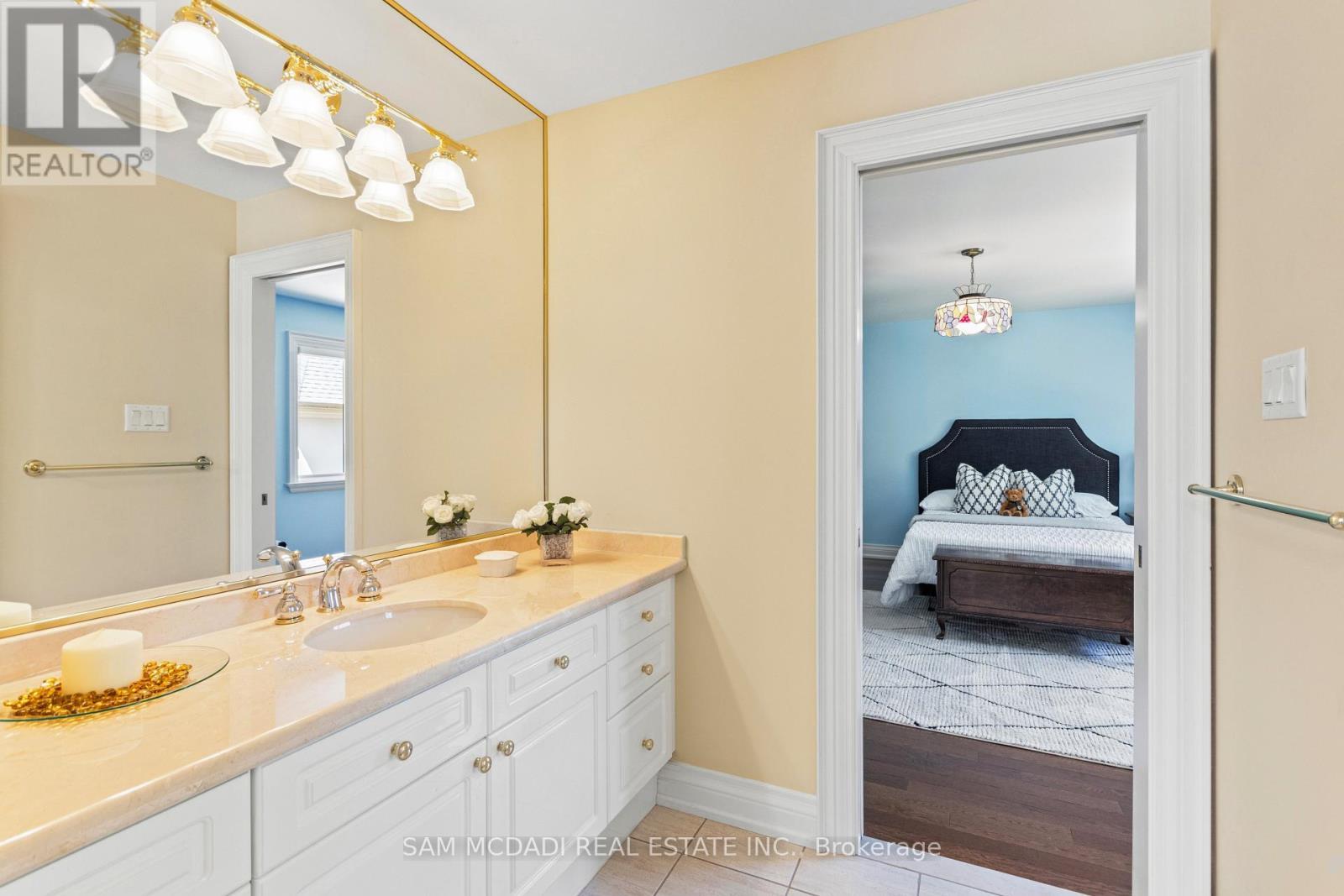 1301 Mississauga Road, Mississauga, ON