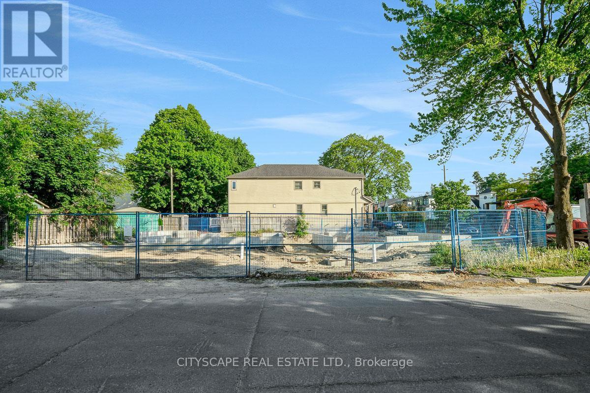 551 Edison Avenue, Ottawa, ON